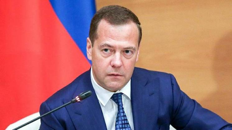 Медведев хочет запретить поставку украин…