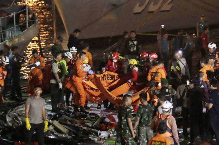 Відео дня: Трагедія в Індонезії, Меркель…