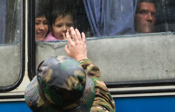 Из Волновахи бегут проукраинские жители,…
