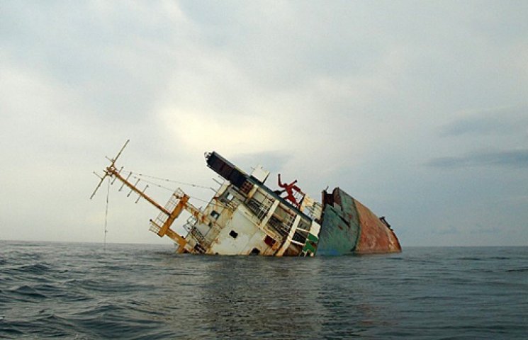 В Японському морі затонуло судно з украї…