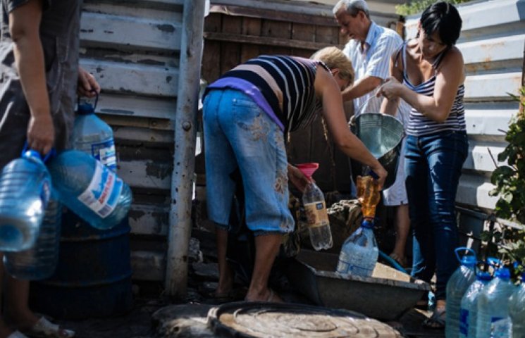 Воду в Донецьку обіцяють повернути в кра…