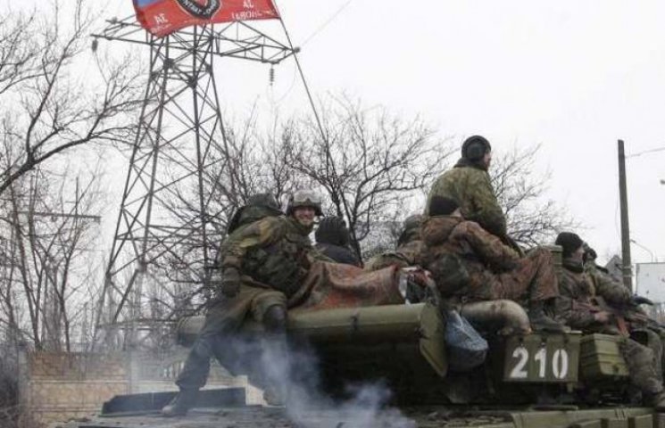 ОБСЕ увидели 10 танков и 6 БМП вблизи Де…