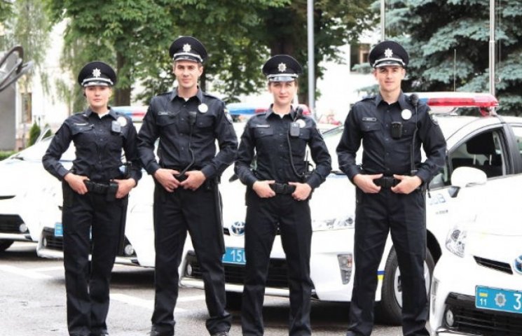 Прийом анкет до нової поліції в Кіровогр…