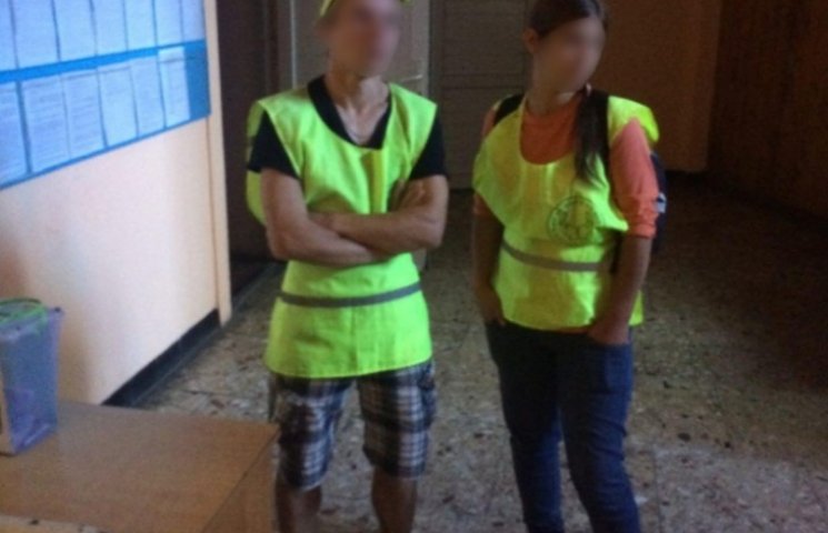 У Мукачеві затримали волонтерів-аферисті…