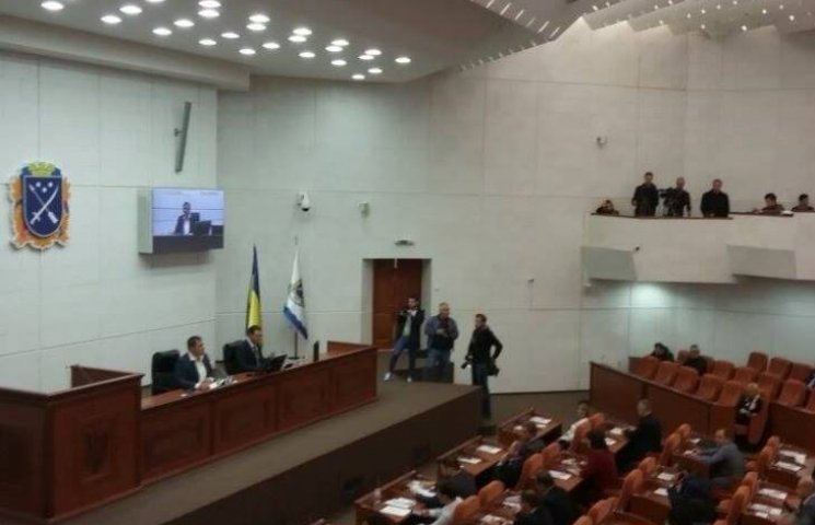 Депутаты в Днипре спорили насчет доплат…