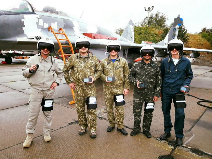Волонтери обладнали авіаційну бригаду у…