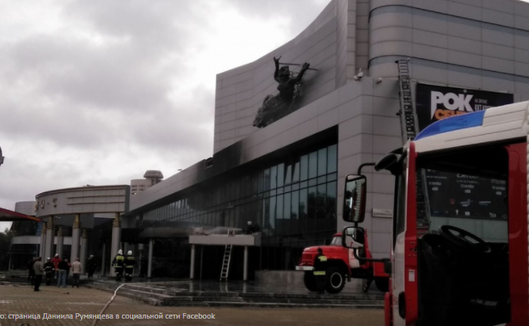 В Екатеринбурге водитель авто протаранил…