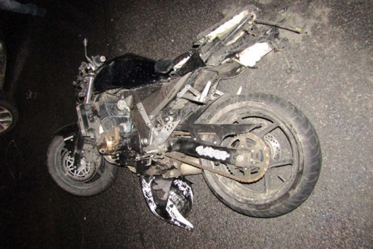 На вулиці Зодчих загинув мотоцикліст…