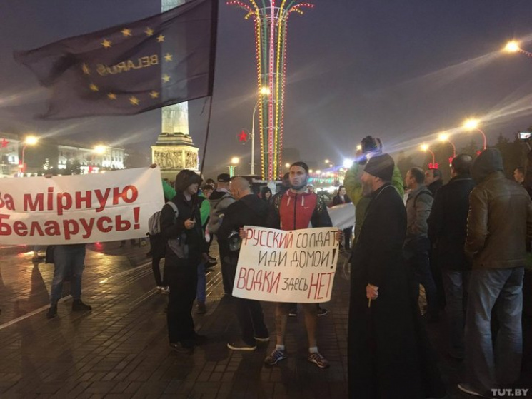 У Білорусі протестують проти військових…
