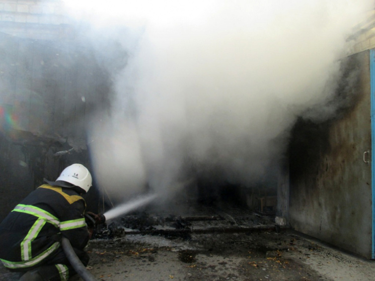 На Полтавщині сталася пожежа у гаражному…