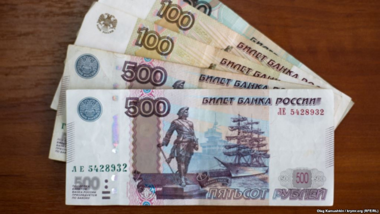 Окупанти дозволили кримчанам не сплачува…