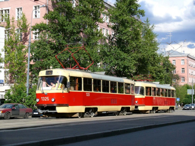 На столичной Оболони восстановлено движе…