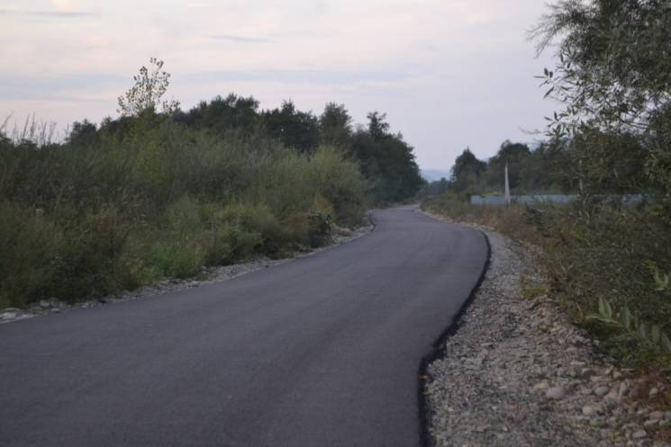 На Тячівщині відновили дорогу, розмиту п…