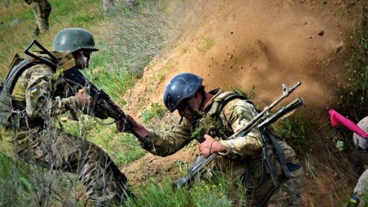 Запеклі бої на Донбасі: Один загибий вої…