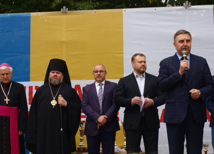 В Харькове польские дипломаты открыли за…