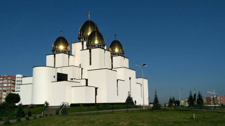 Шість львівських храмів відзначають прес…