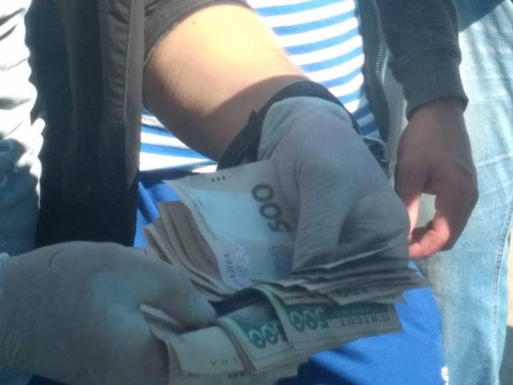 СБУ поймала на взятке в 12 тыс. грн глав…