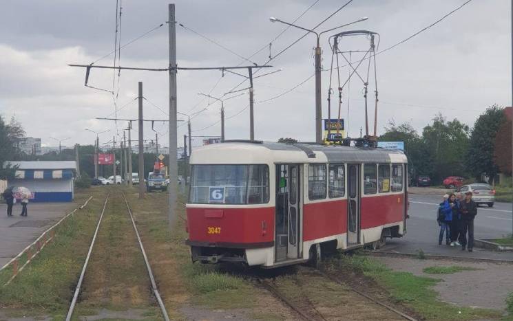 В Харькове дрифтовал трамвай с пассажира…